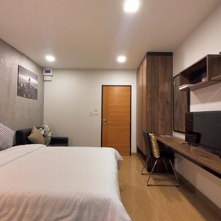 Tata House Apart otel Bangkok Dış mekan fotoğraf