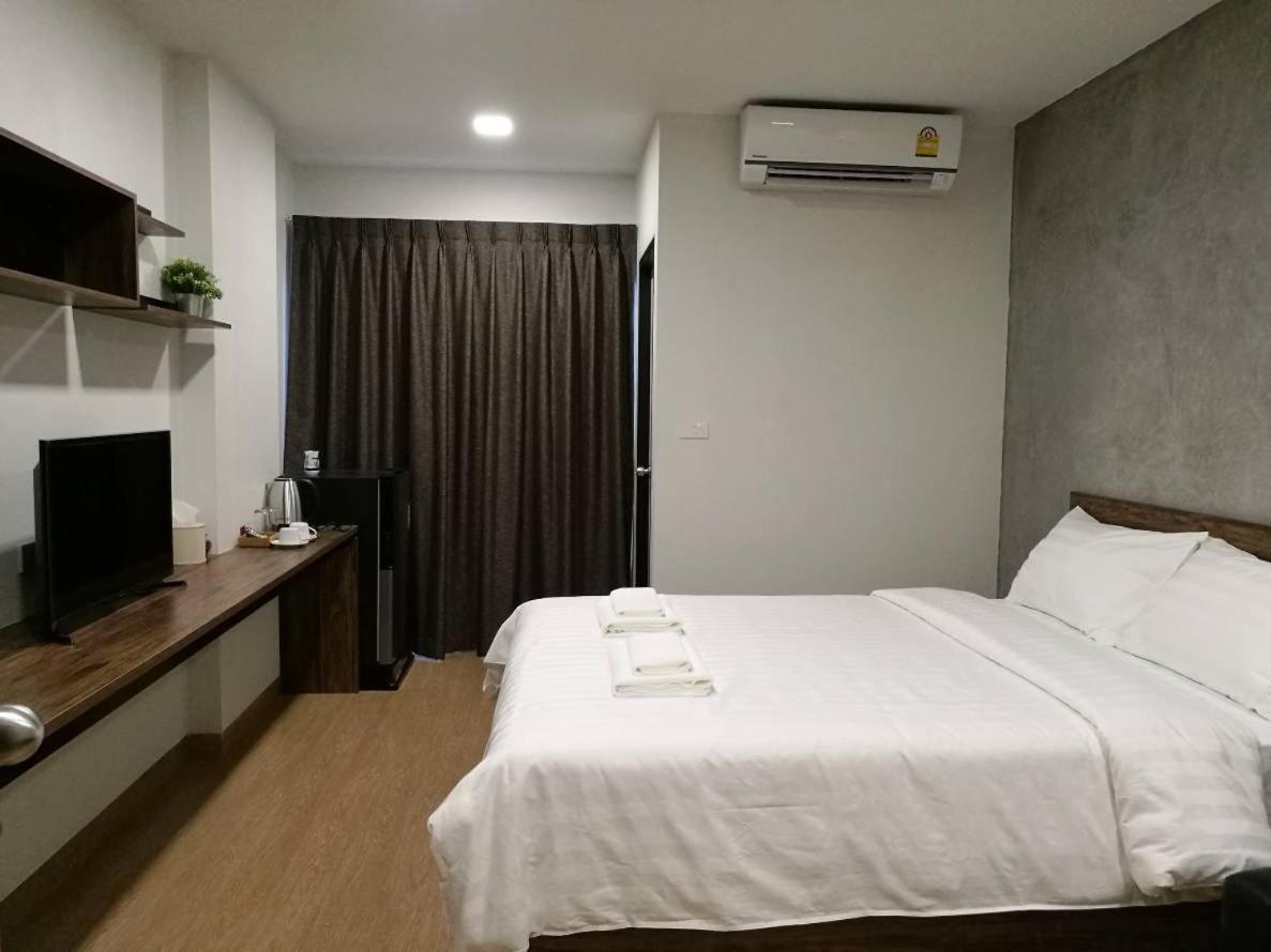 Tata House Apart otel Bangkok Dış mekan fotoğraf