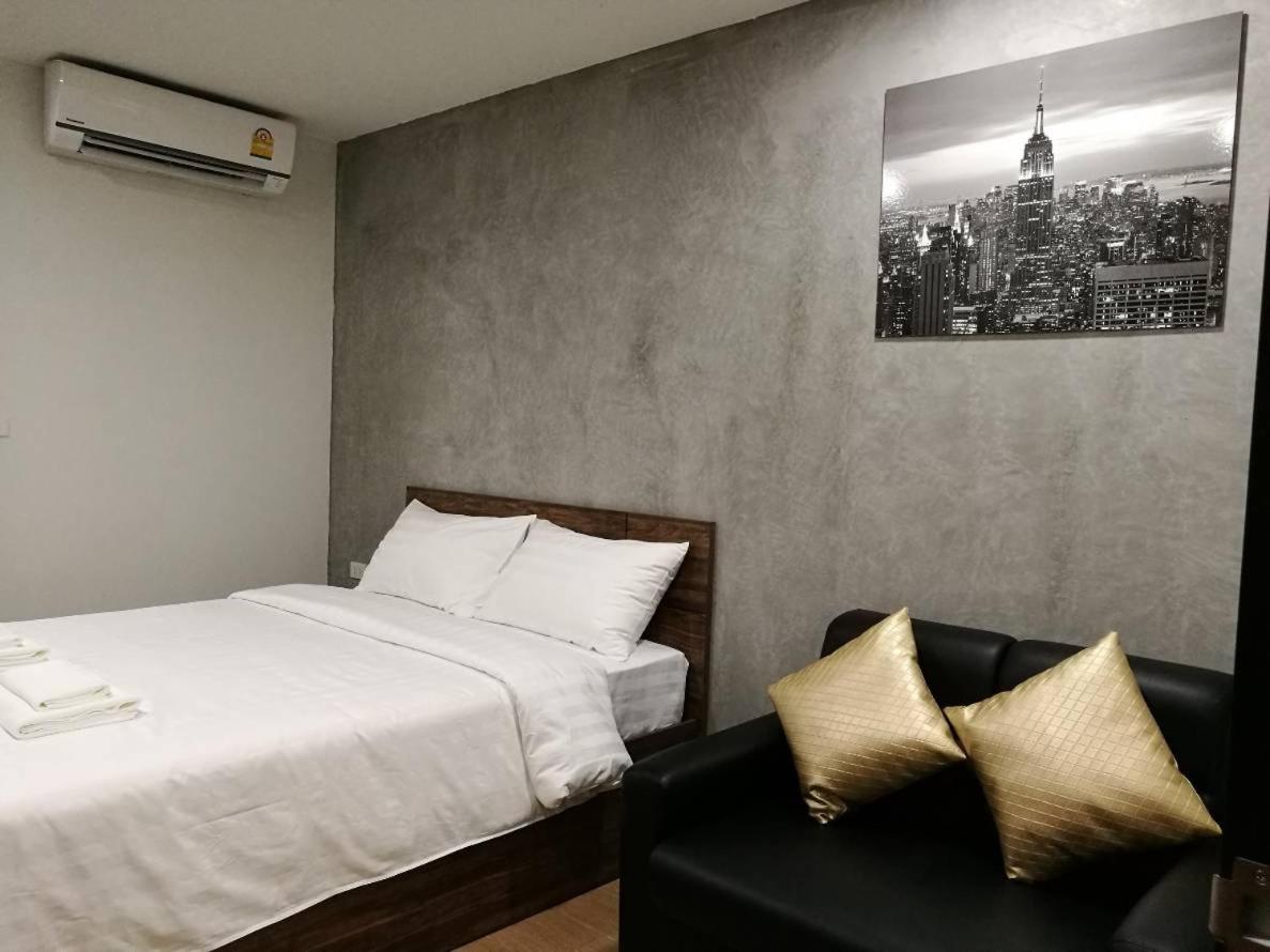 Tata House Apart otel Bangkok Dış mekan fotoğraf